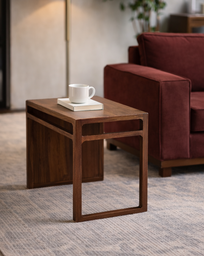 Sofaire C-Shaped Side-End Table